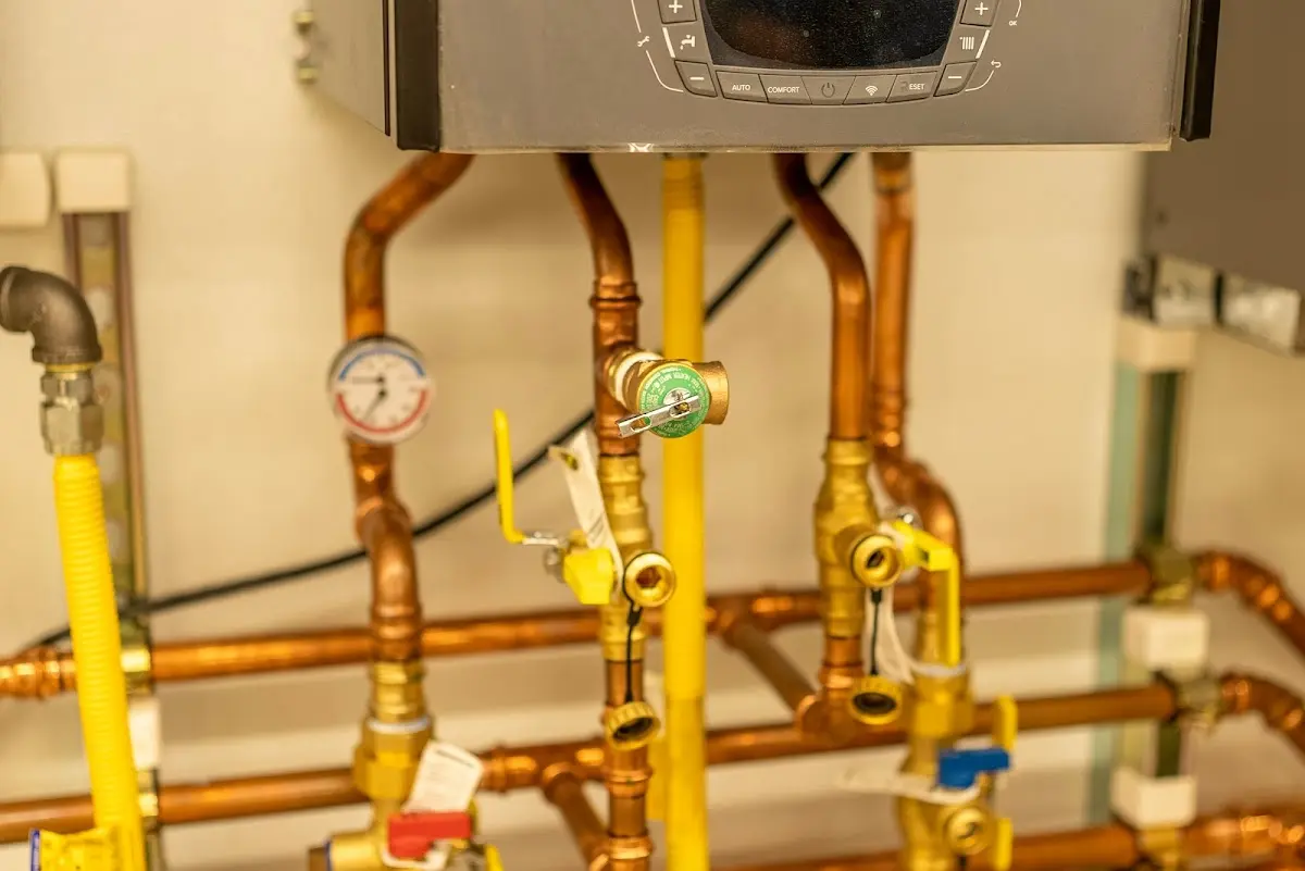 Licensed technician providing Slab Leak Repair for a homeowner in Knoxville